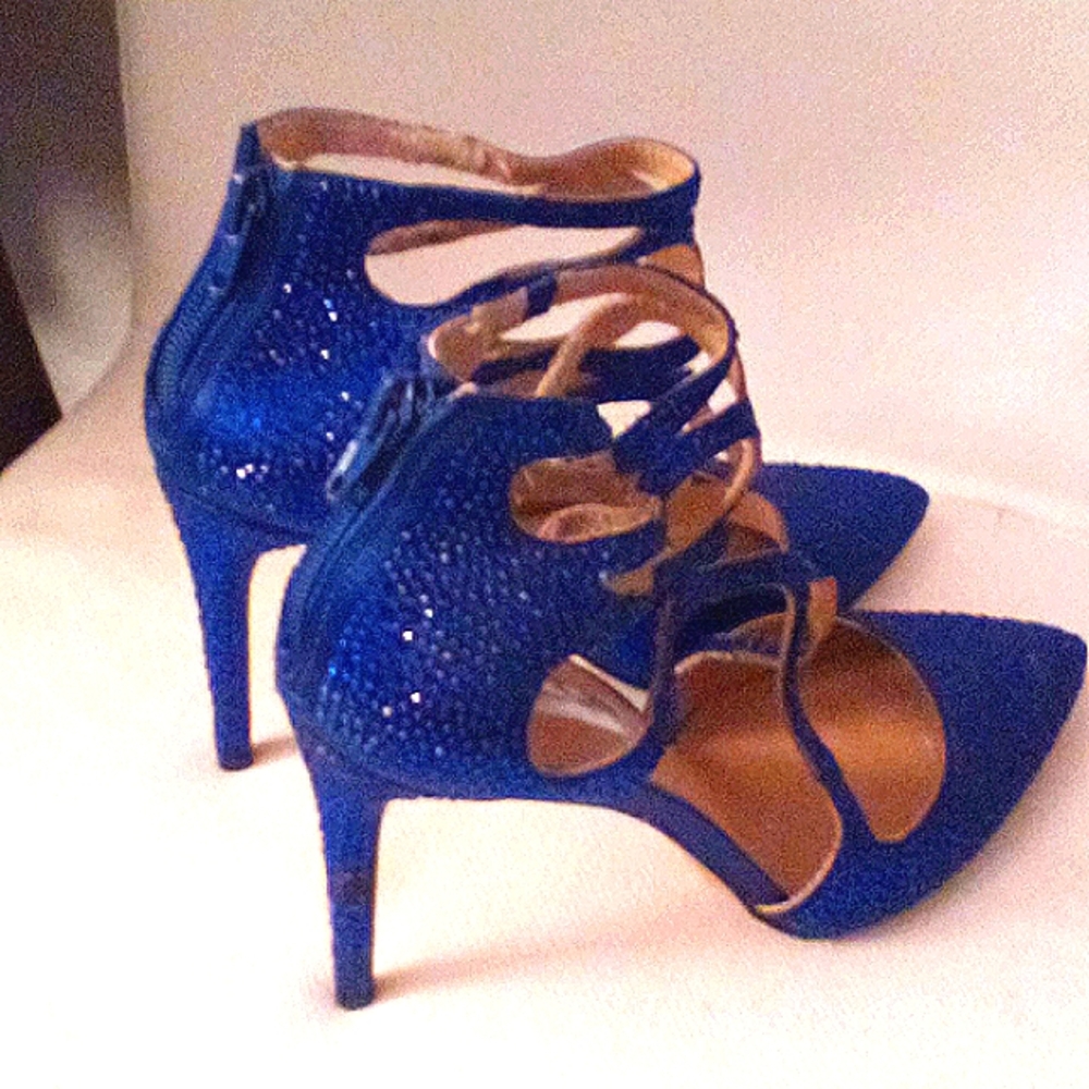 Women's size 8 blue metallic sparkly 4" spike heels